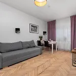 Aura 77 Zoliborz Lägenhet