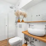 Aura 77 Zoliborz Apartment