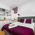 Aura 77 Zoliborz Warsaw