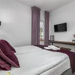 Aura 77 Zoliborz Apartment Warsaw