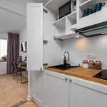 Aura 77 Zoliborz *