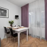 Aura 77 Zoliborz Апартаменты Варшава